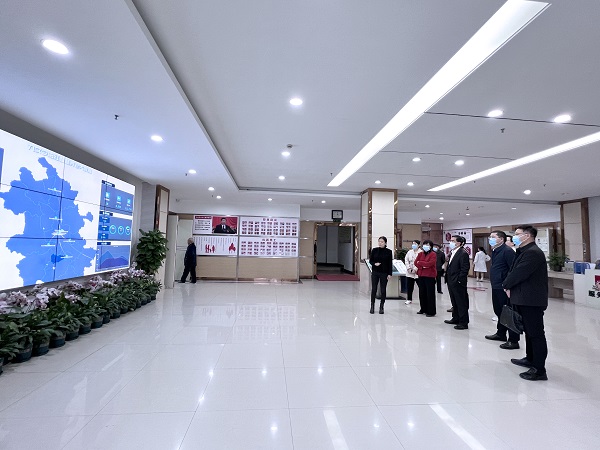 王思军一行考察九久夕阳红医养集团